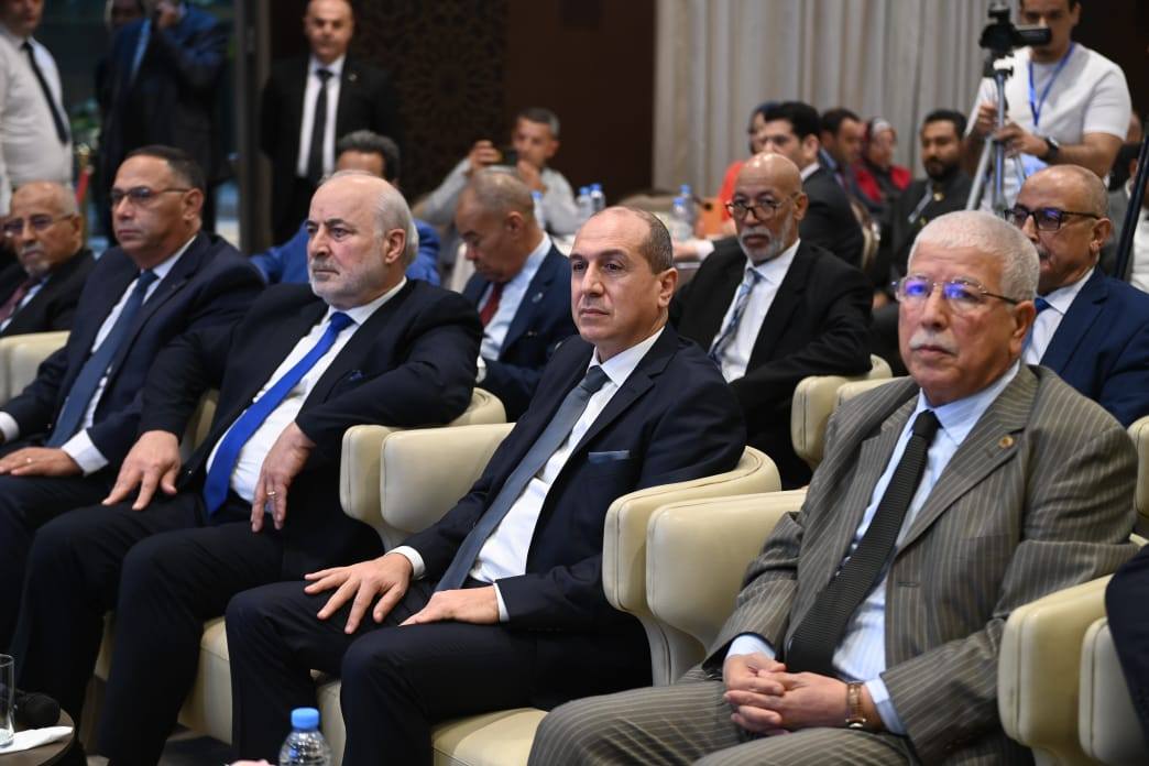 Colloque arabe sur les technologies de l'intelligence artificielle et l'avenir des co