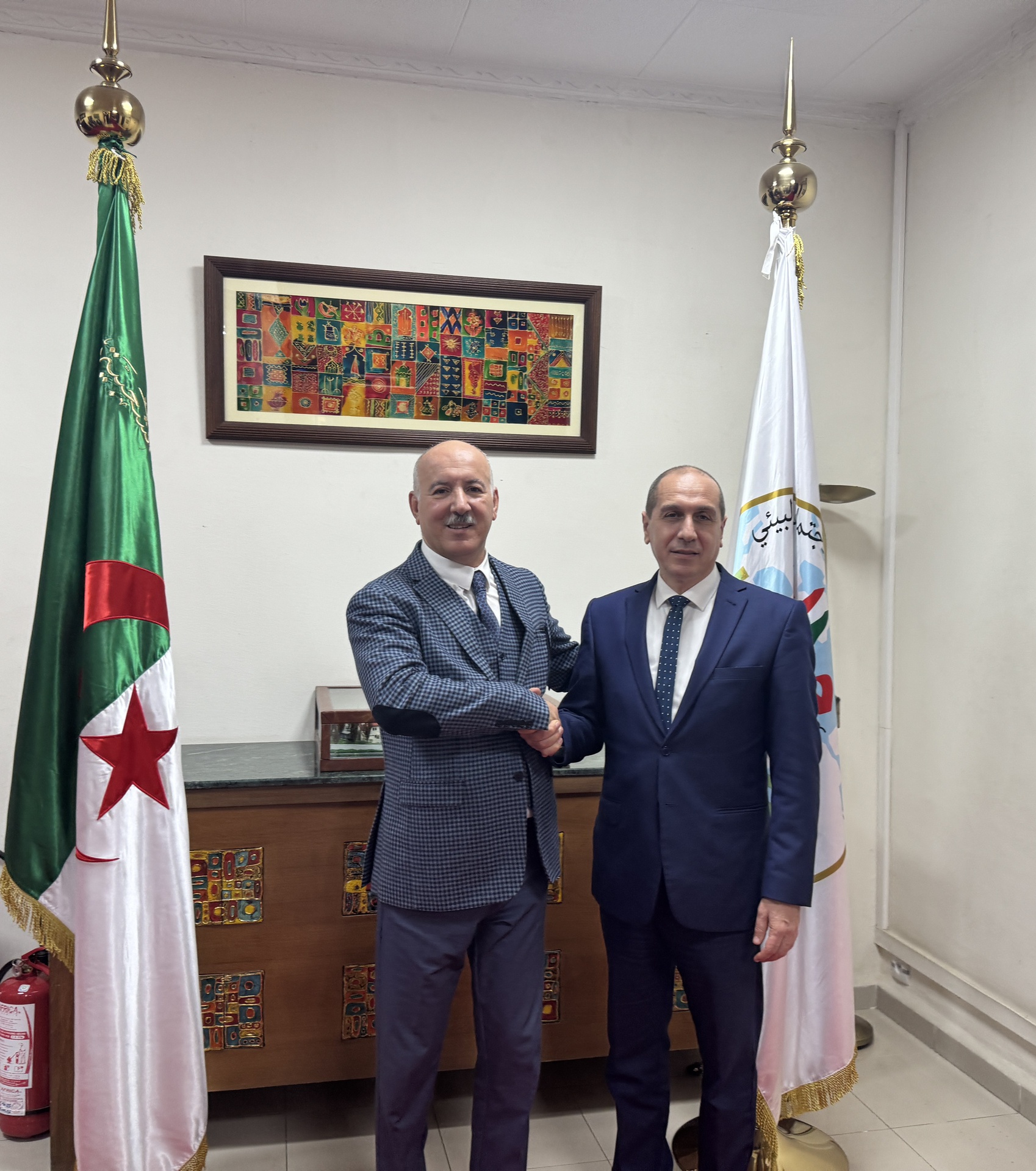 Cérémonie de signature de protocole d'accord de coopération avec la Compagnie Algérie